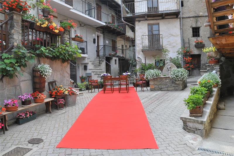 Matrimonio nel vecchio Borgo di Pomaretto